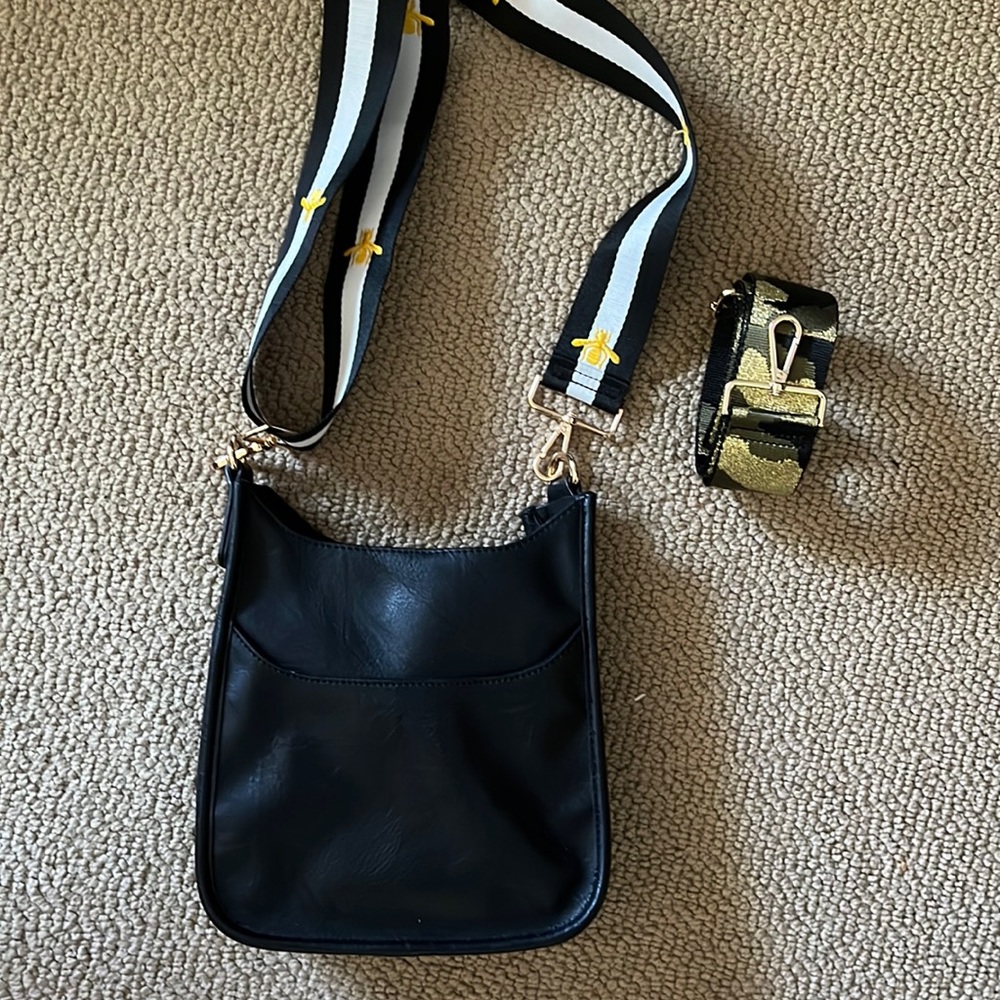 ah dorned black bag